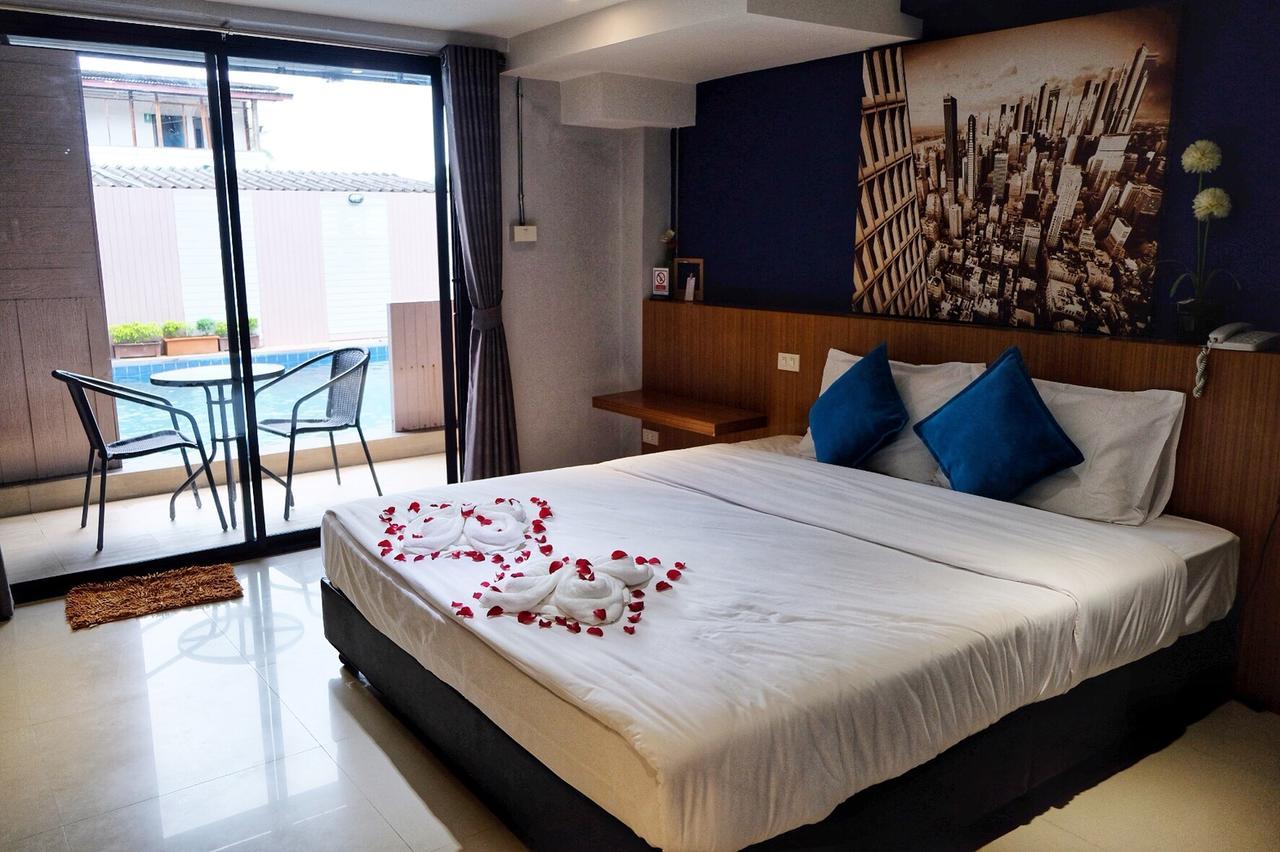 Royal Nine Hotell Kanchanaburi City Exteriör bild